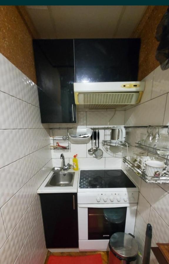 Затишні Апартаменти В Центрі Rivne Bagian luar foto